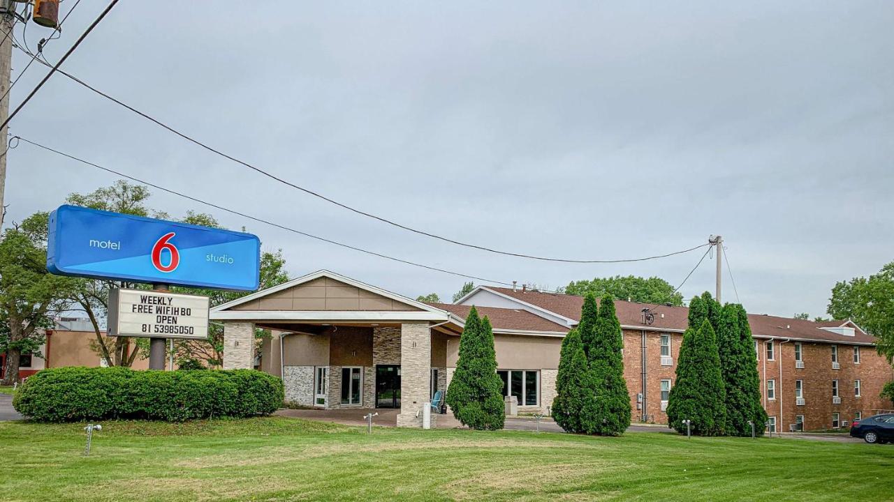Motel 6 Rockford, Il ภายนอก รูปภาพ
