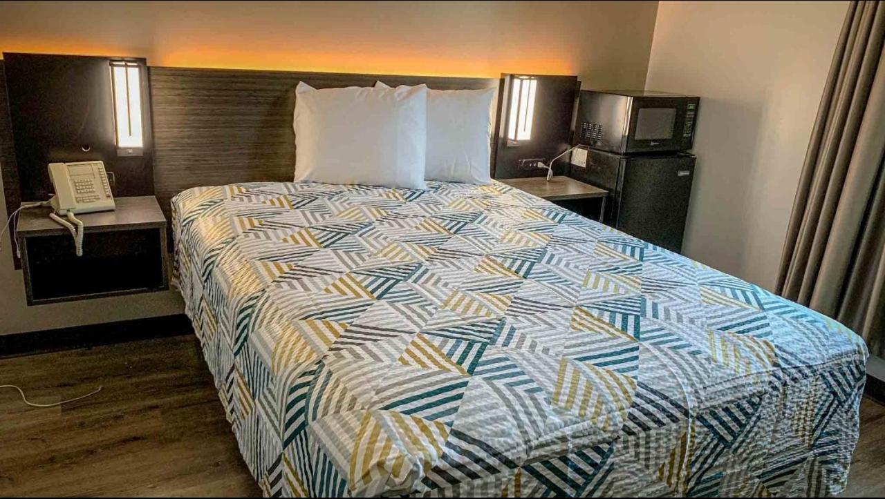 Motel 6 Rockford, Il ภายนอก รูปภาพ
